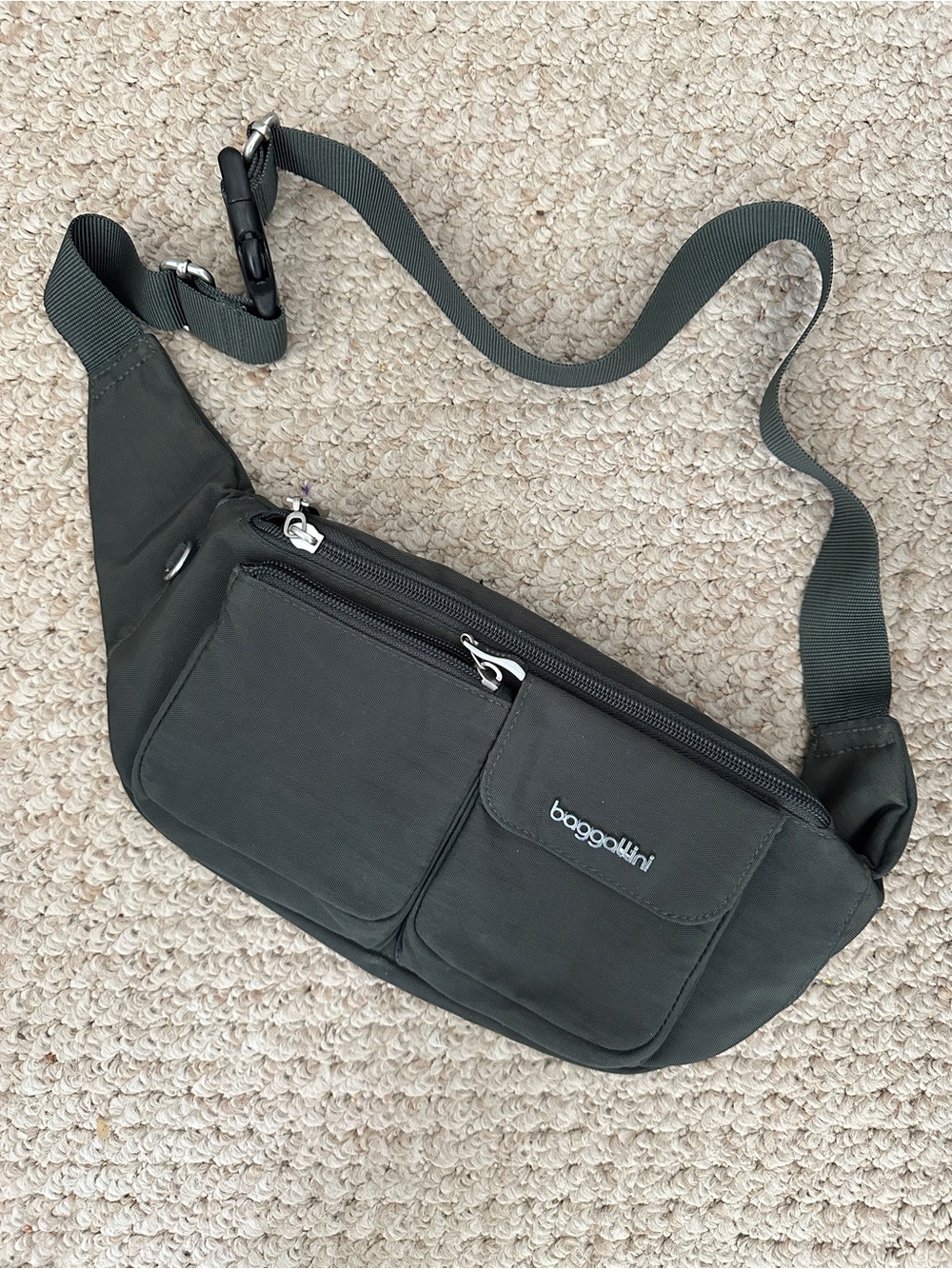 Baggallini  Waistpack Sling Fanny Pack w/RFID Olive Green